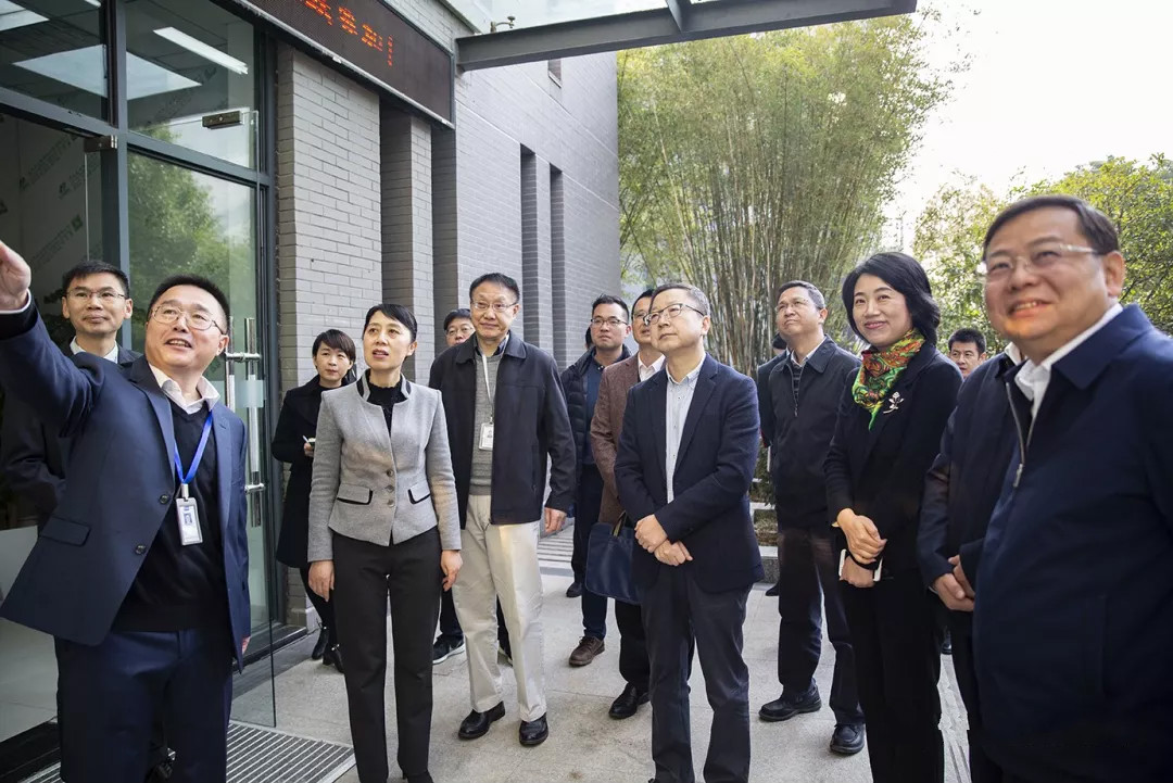 湖北省副省长陈安丽调研2024年管家婆的马资料(图1)